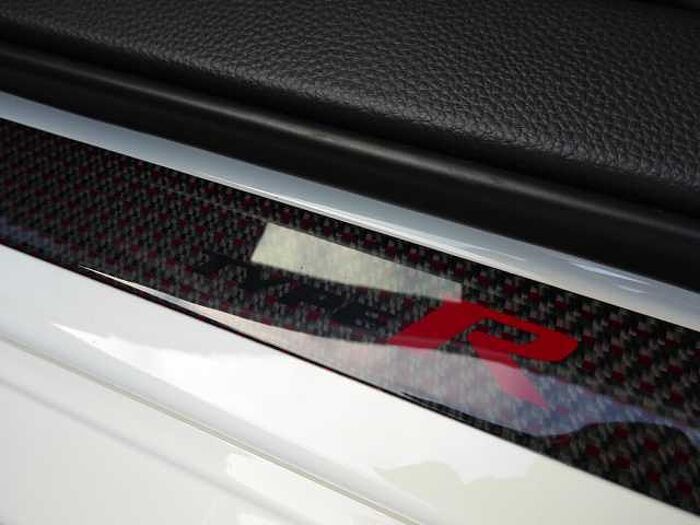 Honda Civic 2.0 VTEC Turbo Type R | CARBON-EDITION