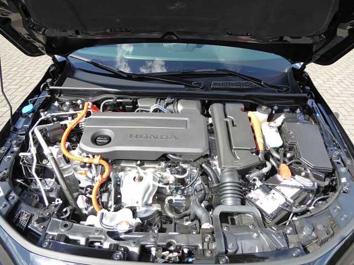 Honda Civic e: HEV 2.0 i-MMD Hybrid Sport / Facelift