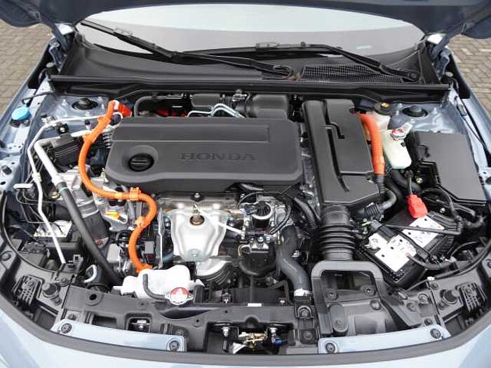 Honda Civic e: HEV 2.0 i-MMD Hybrid Elegance / Sport-Paket