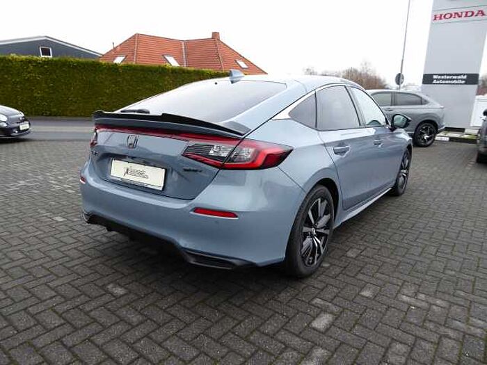 Honda Civic e: HEV 2.0 i-MMD Hybrid Elegance / Sport-Paket