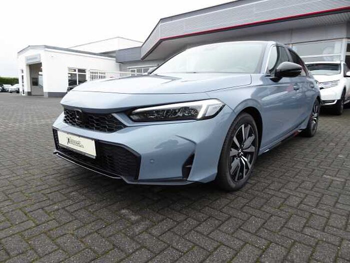 Honda Civic e: HEV 2.0 i-MMD Hybrid Elegance / Sport-Paket