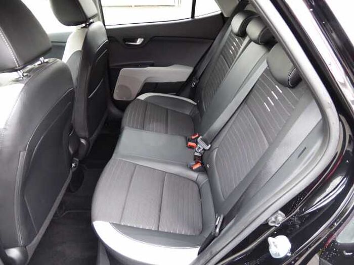 Kia Stonic 1.0 T-GDI OPF Mild Hybrid DCT7 Spirit / Technik-Paket