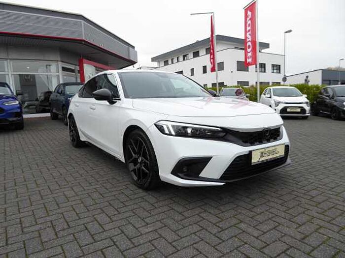 Honda Civic e:HEV 2.0 i-MMD Hybrid Advance / AHK / Sport-Paket / Wartung inkl.
