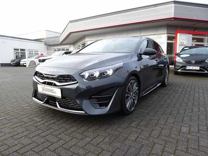 Kia ProCeed 1.5 T-GDI DCT7 OPF GT-Line / 18 Zoll / Leder / Tech.-P.