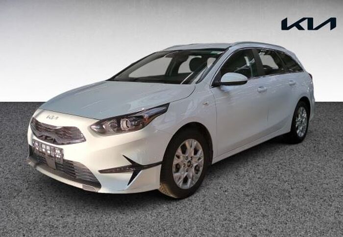 Kia Ceed SW 1.5 T-GDI DCT7 OPF Vision / Navi / ACC