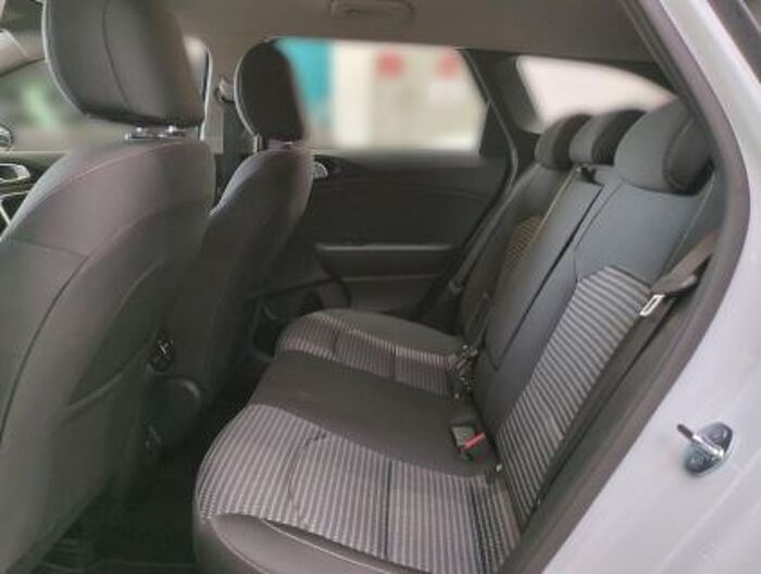 Kia Ceed SW 1.5 T-GDI DCT7 OPF Vision / Navi / ACC