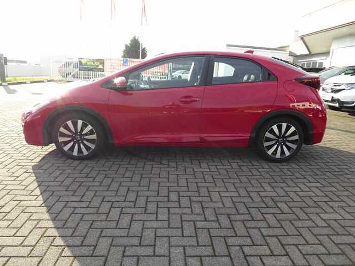 Honda Civic 1.6 i-DTEC Elegance / Navi