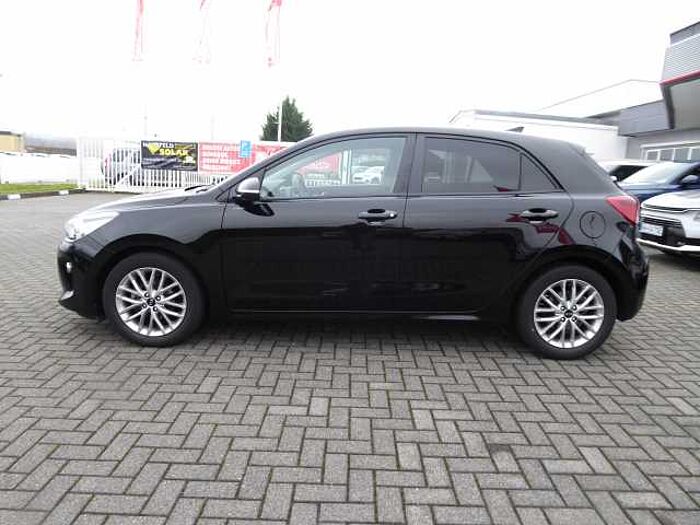Kia Rio 1.2 Dream-Team Edition / Navi