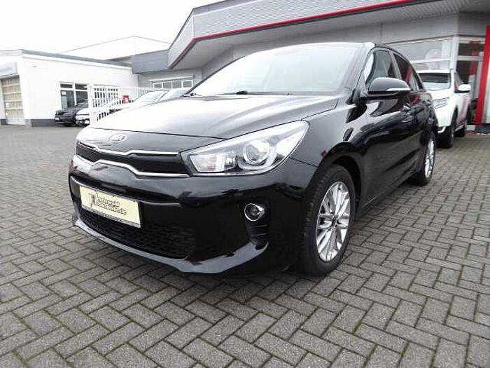 Kia Rio 1.2 Dream-Team Edition / Navi