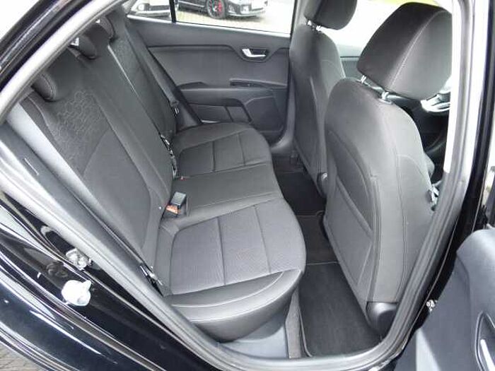 Kia Rio 1.2 Dream-Team Edition / Navi