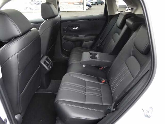 Honda ZR-V Hybrid e: HEV 2.0 i-MMD Advance / Schiebedach