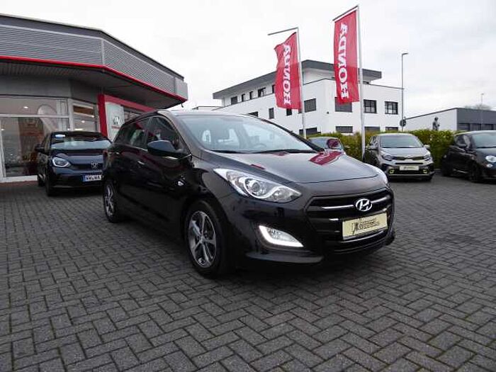 Hyundai i30cw blue 1.4 Comfort / LPG