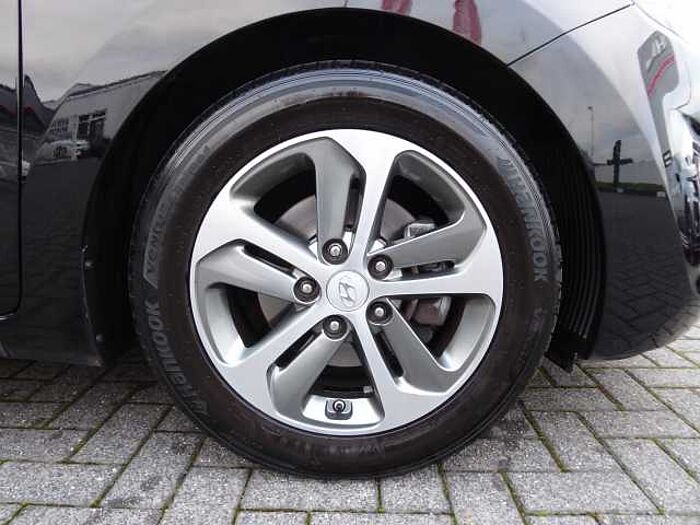 Hyundai i30cw blue 1.4 Comfort / LPG