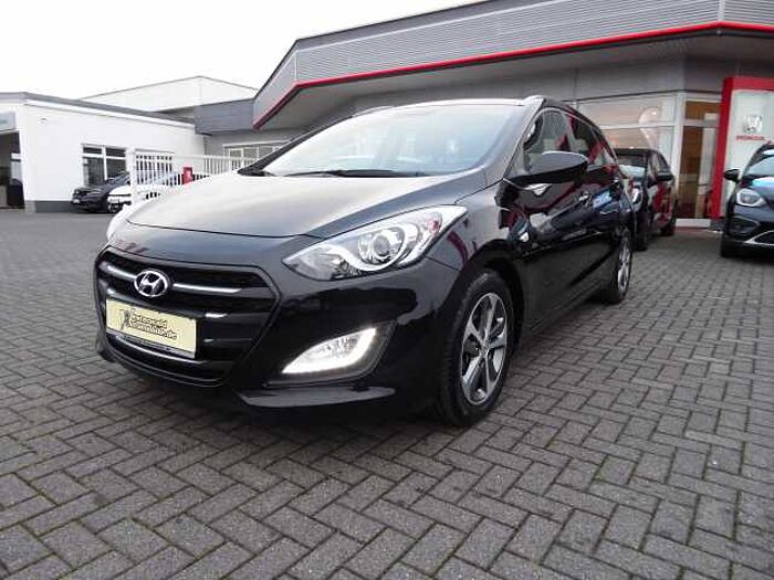 Hyundai i30cw blue 1.4 Comfort / LPG