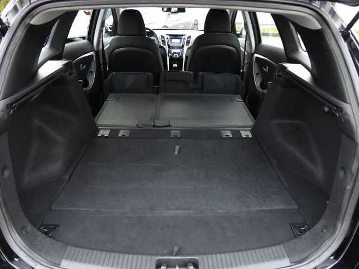 Hyundai i30cw blue 1.4 Comfort / LPG