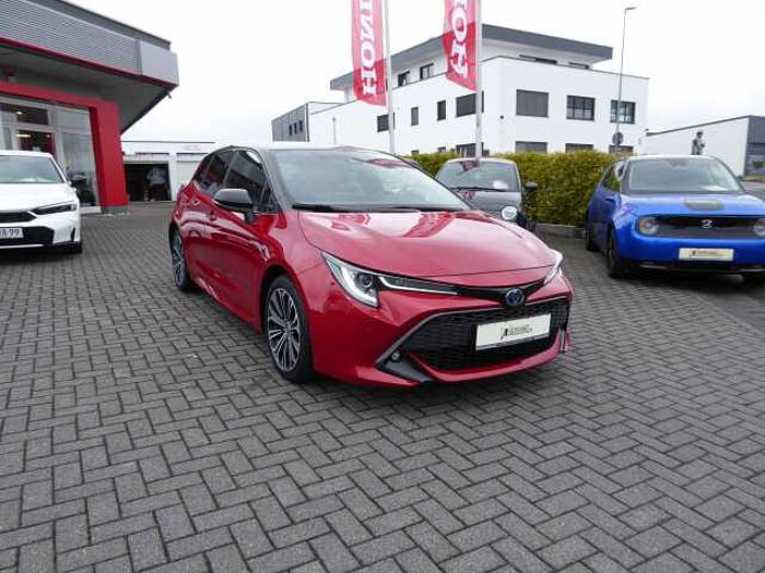 Toyota Corolla Hybrid 2.0 Club / Style- & Technik-Paket