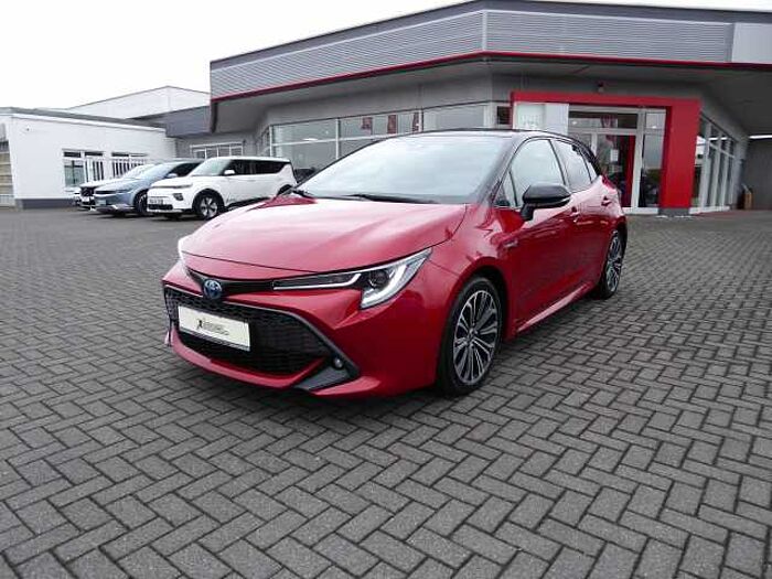 Toyota Corolla Hybrid 2.0 Club / Style- & Technik-Paket
