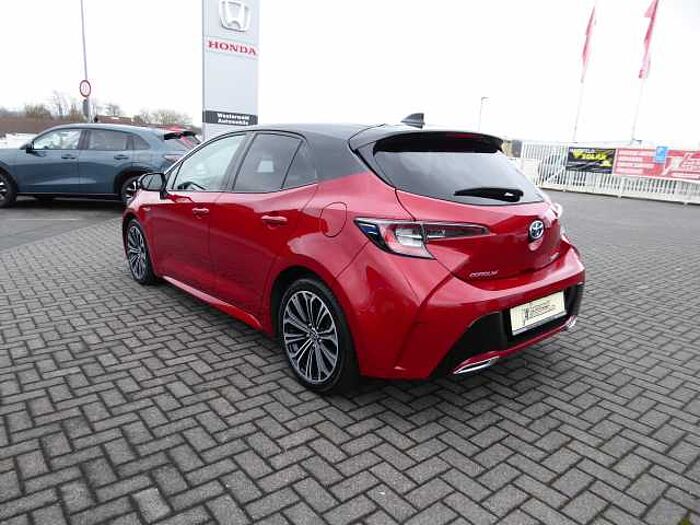 Toyota Corolla Hybrid 2.0 Club / Style- & Technik-Paket