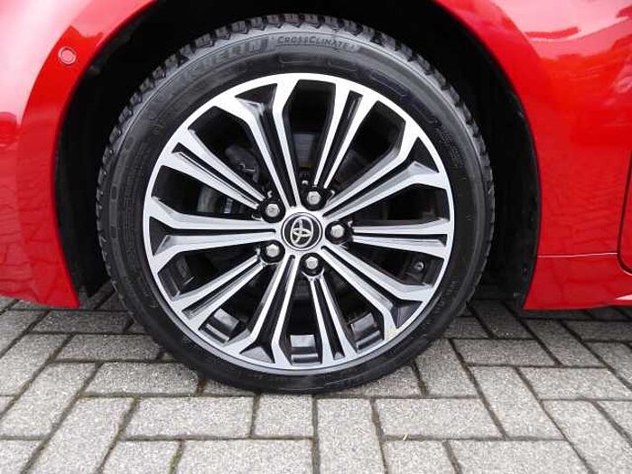 Toyota Corolla Hybrid 2.0 Club / Style- & Technik-Paket