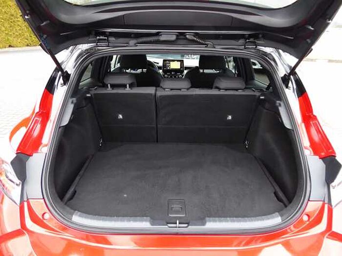 Toyota Corolla Hybrid 2.0 Club / Style- & Technik-Paket