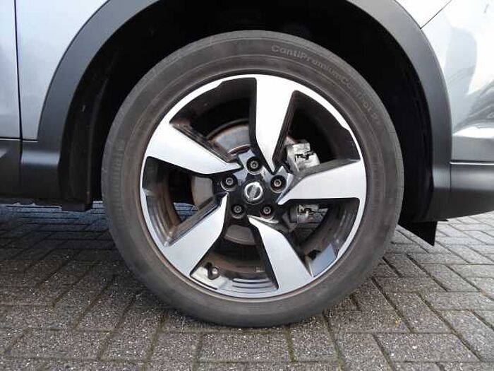 Nissan Qashqai 1.2 DIG-T Xtronic N-Connecta / Design-P. I / beh. WSS
