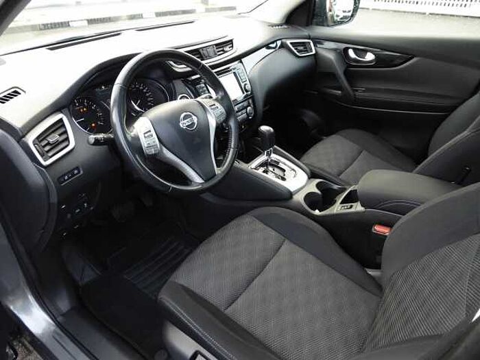 Nissan Qashqai 1.2 DIG-T Xtronic N-Connecta / Design-P. I / beh. WSS