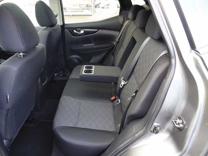 Nissan Qashqai 1.2 DIG-T Xtronic N-Connecta / Design-P. I / beh. WSS