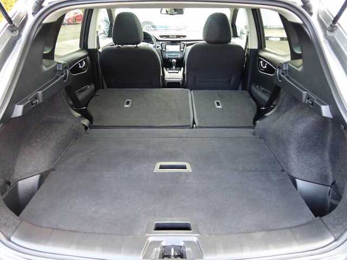 Nissan Qashqai 1.2 DIG-T Xtronic N-Connecta / Design-P. I / beh. WSS