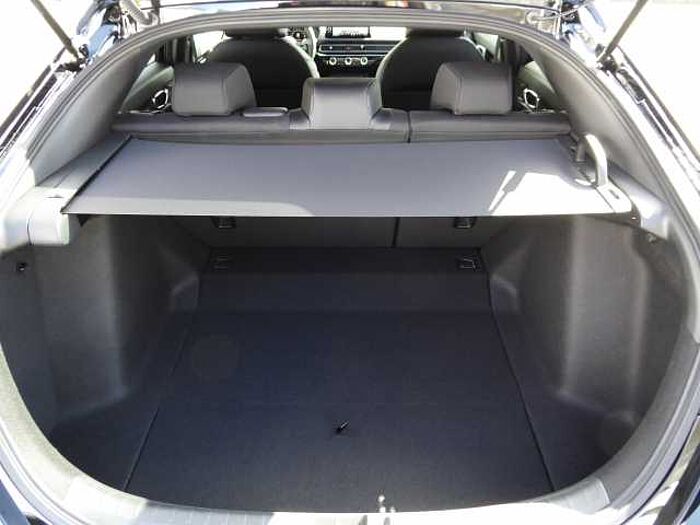 Honda Civic e: HEV 2.0 i-MMD Hybrid Sport / AHK / Black-Emblem-Paket