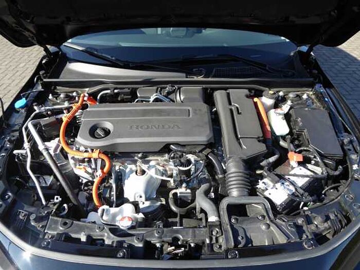 Honda Civic e: HEV 2.0 i-MMD Hybrid Advance