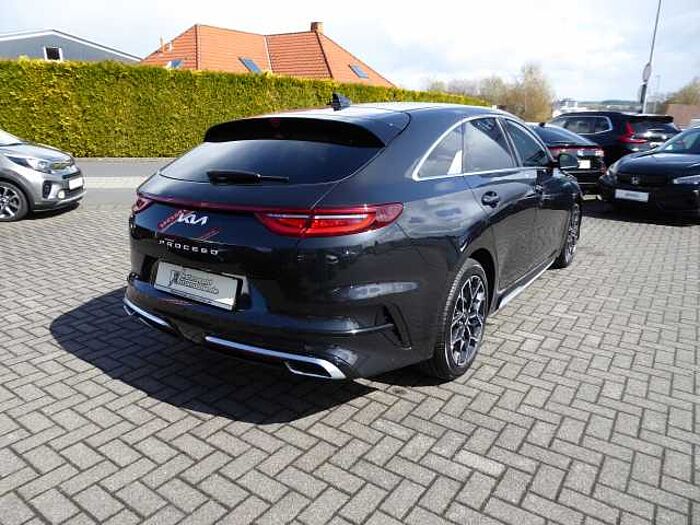 Kia ProCeed 1.5 T-GDI DCT7 GT-Line / Tech.-P.