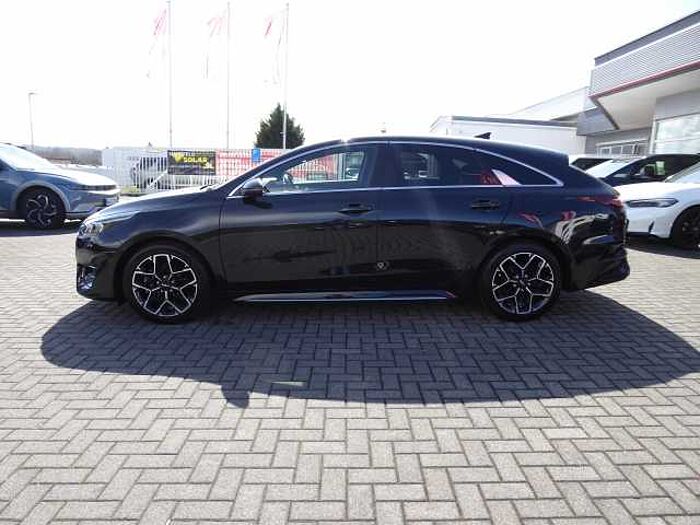 Kia ProCeed 1.5 T-GDI DCT7 GT-Line / Tech.-P.