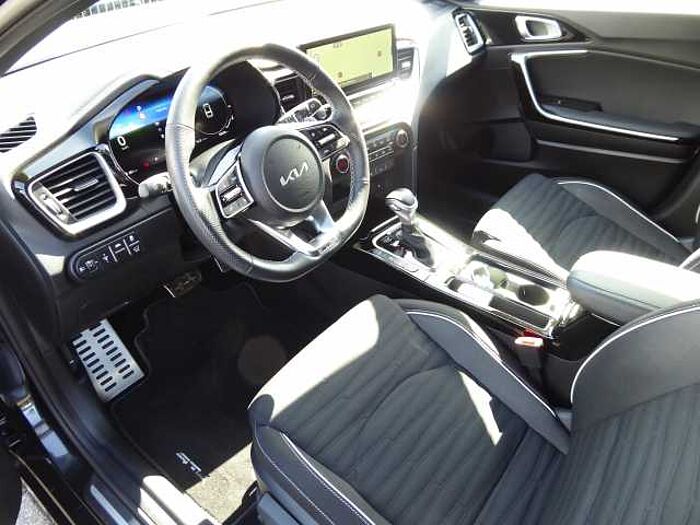 Kia ProCeed 1.5 T-GDI DCT7 GT-Line / Tech.-P.
