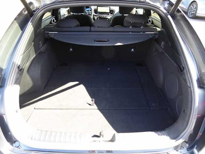 Kia ProCeed 1.5 T-GDI DCT7 GT-Line / Tech.-P.