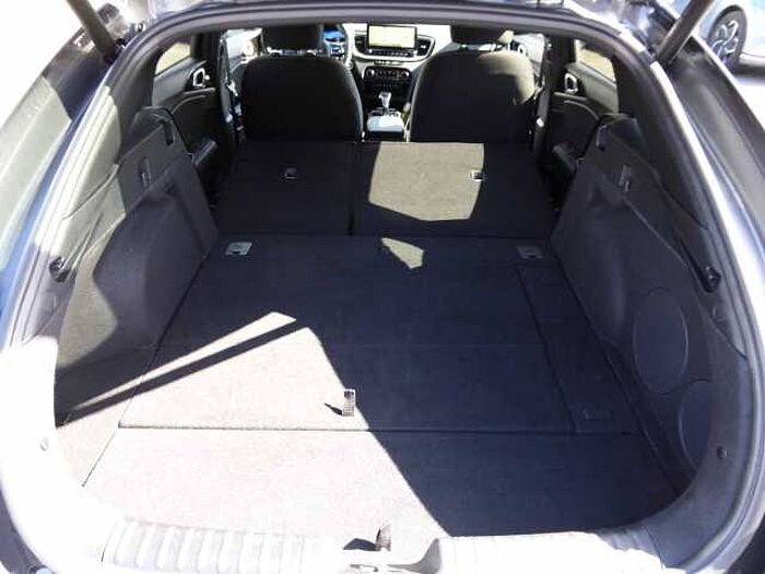 Kia ProCeed 1.5 T-GDI DCT7 GT-Line / Tech.-P.