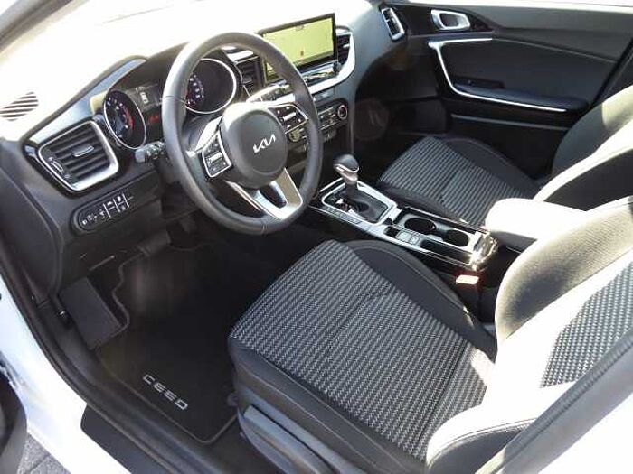 Kia Ceed 1.5 T-GDI DCT7 OPF Vision