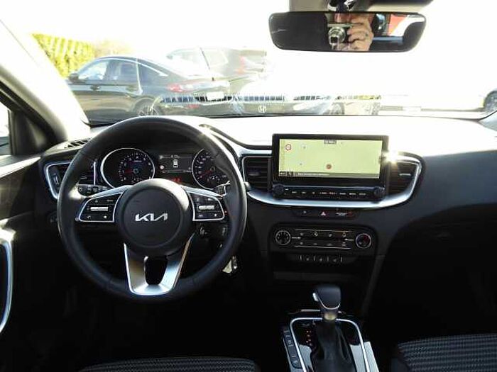 Kia Ceed 1.5 T-GDI DCT7 OPF Vision