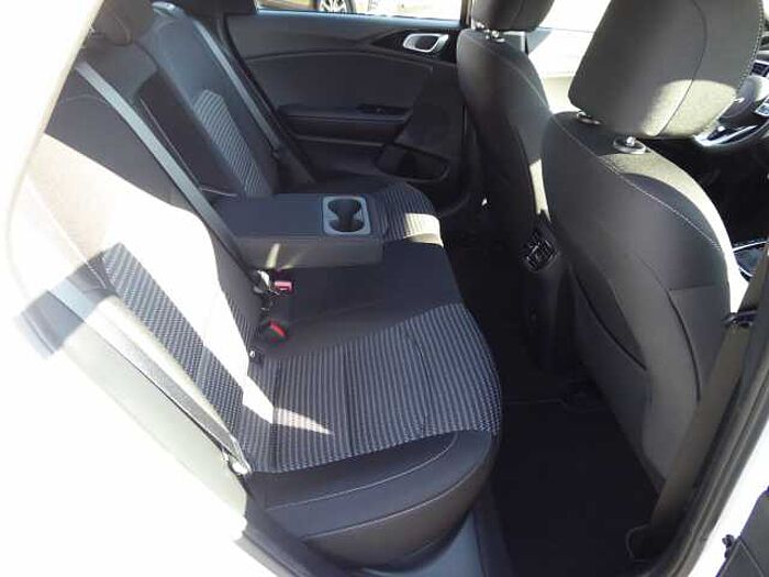 Kia Ceed 1.5 T-GDI DCT7 OPF Vision