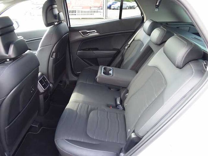 Kia Sportage 1.6 CRDI AWD DCT Spirit / Schiebedach / Garantie