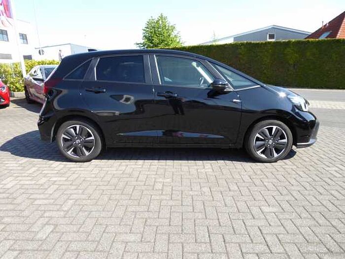 Honda Jazz Hybrid e:HEV 1.5 i-MMD Advance / Wartung inkl. !!!