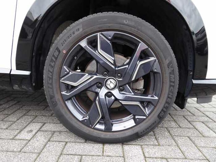 Honda HR-V Hybrid e: HEV 1.5 i-MMD Advance / Ilmenite-P. / HR1813