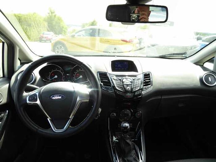 Ford Fiesta 5-Türer 1.0 EcoBoost Start-Stop Titanium