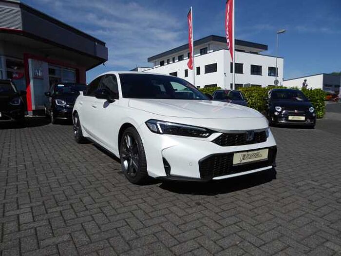 Honda Civic e: HEV 2.0 i-MMD Hybrid Sport