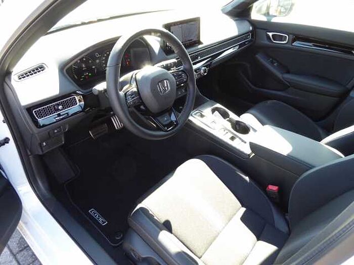 Honda Civic e: HEV 2.0 i-MMD Hybrid Sport