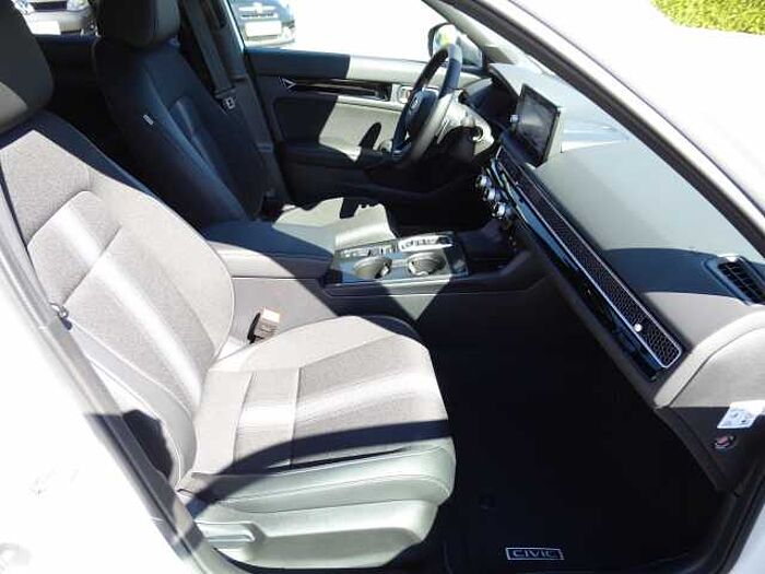 Honda Civic e: HEV 2.0 i-MMD Hybrid Sport