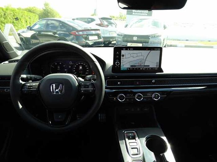 Honda Civic e: HEV 2.0 i-MMD Hybrid Sport