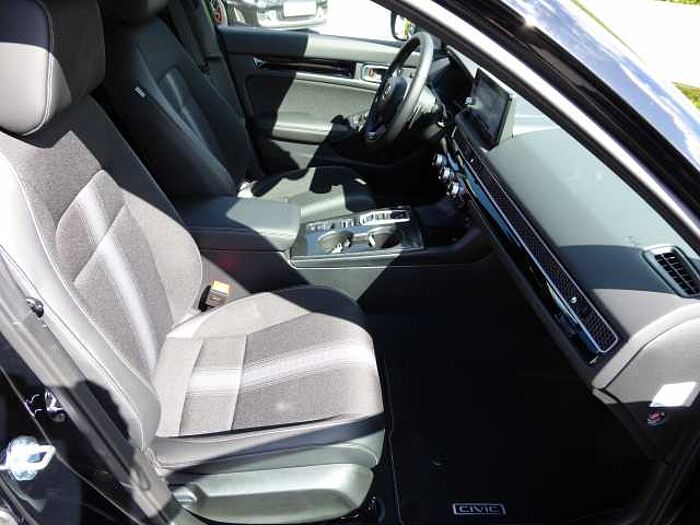 Honda Civic e: HEV 2.0 i-MMD Hybrid Sport