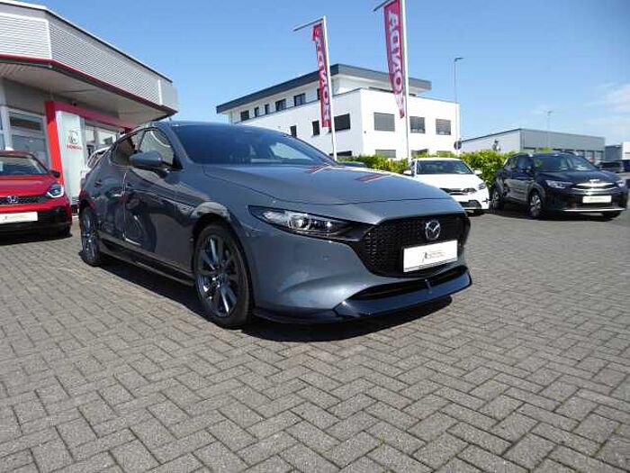 Mazda 3 2.0 e-SKYACTIV-G 150 EXCLUSIVE-LINE | HUD | NAVI
