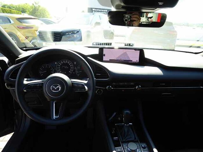 Mazda 3 2.0 e-SKYACTIV-G 150 EXCLUSIVE-LINE | HUD | NAVI