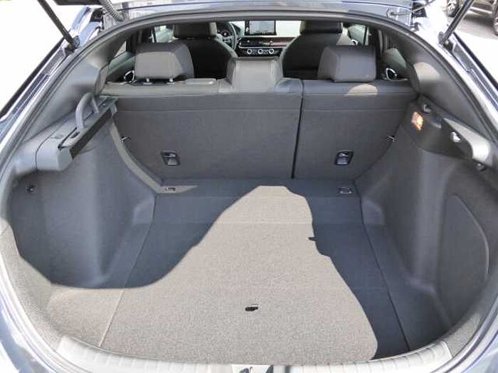 Honda Civic e: HEV 2.0 i-MMD Hybrid Sport